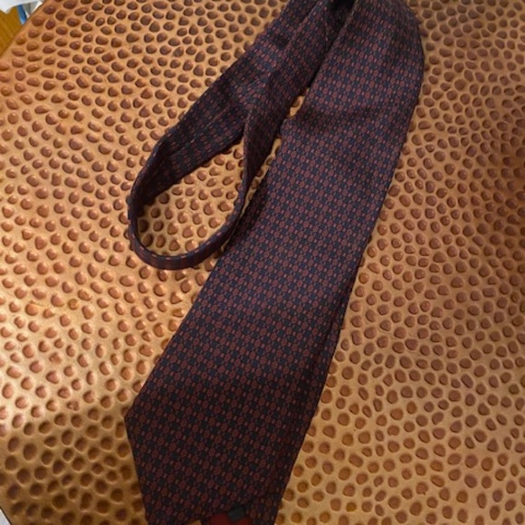 VINTAGE BARNEYS NEW YORK SILK TIE ---- MADE IN ITALY - Picture 1 of 6